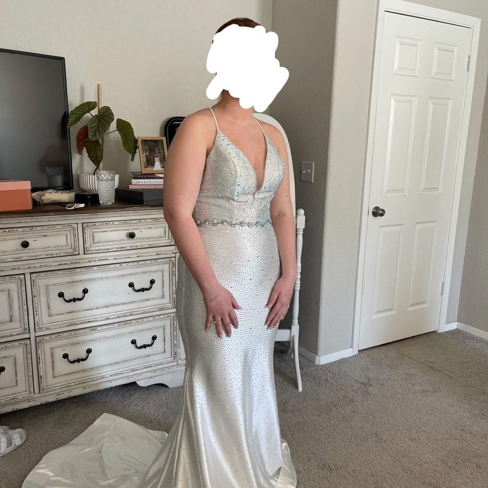 Elegant White Prom Dress